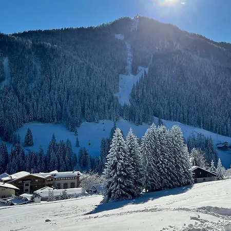 Surrounded By Green - Luxury Chalet At The Foot Of The Dolomites * La Villa (Trentino Alto Adige)